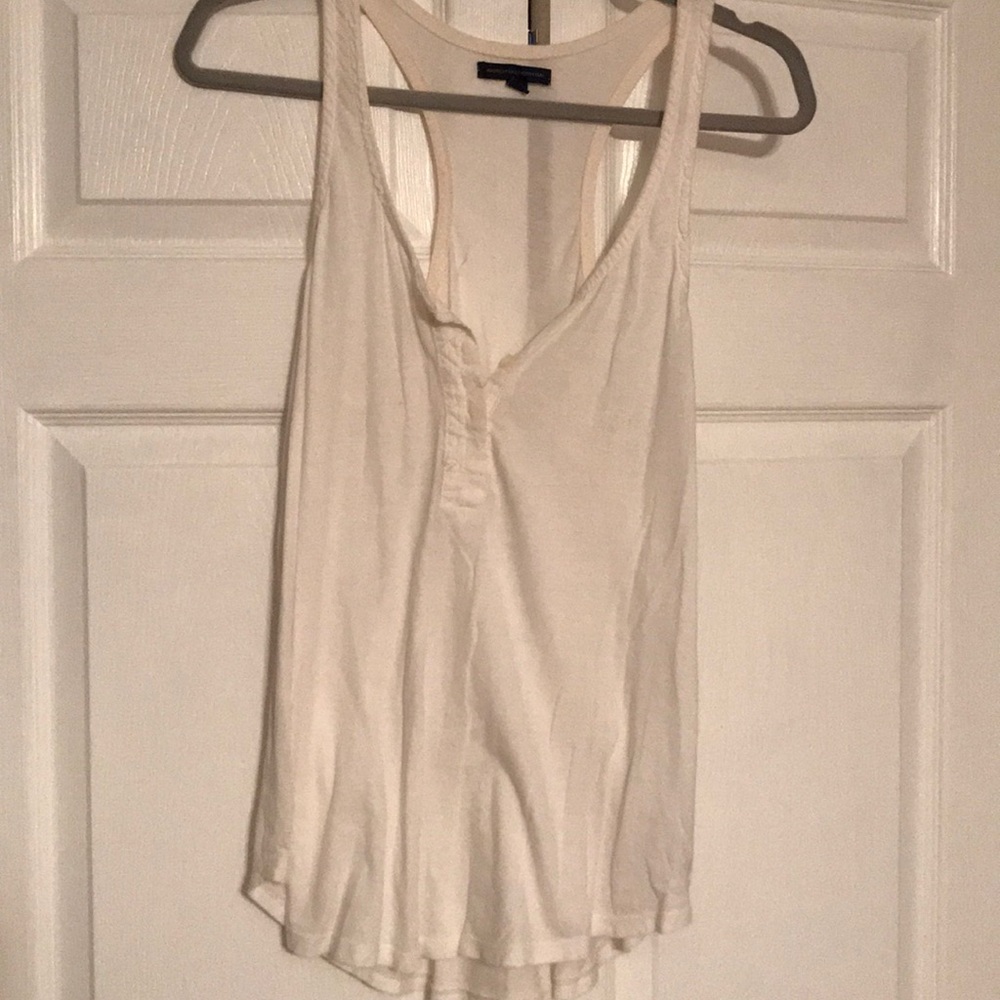 Razor back cotton tank with buttons